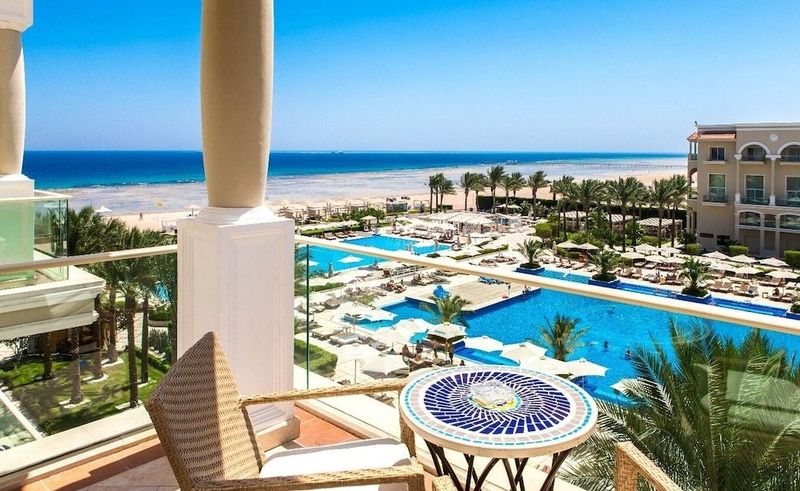 Premier Le Reve Hotel & Spa - Image 10