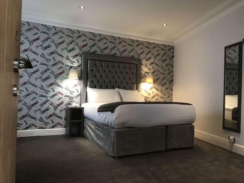 The Beverley Hotel London - Image 7
