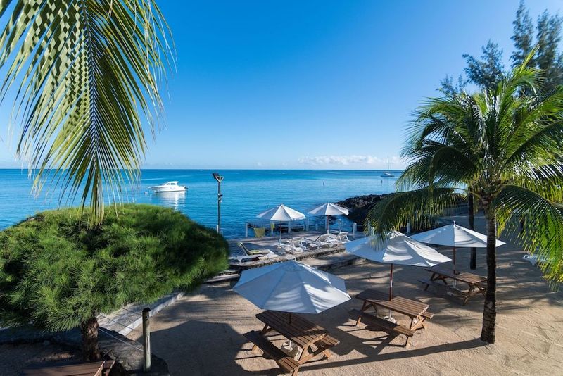 Hibiscus Boutique Hotel - Image 2