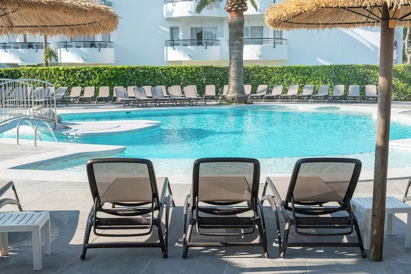 Alcudia Beach Aparthotel
