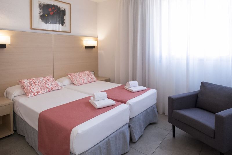 Apartaments CYE Salou - Image 4