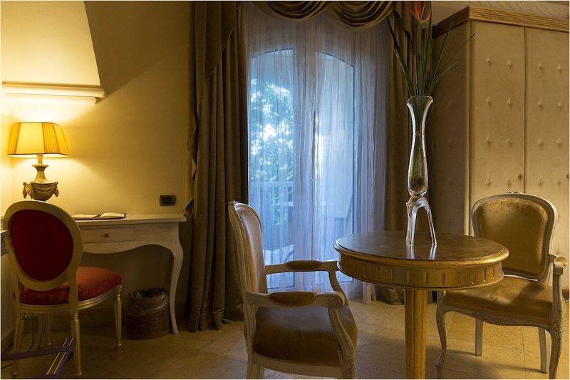 Romano Palace Luxury Hotel - Image 7