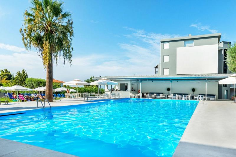 Hotel Kriopigi - Image 1