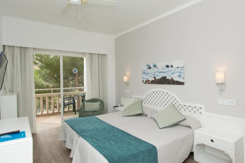 Hotel Pinos Playa - Image 3