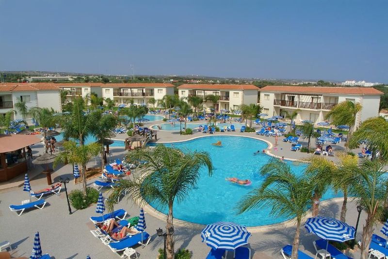 Tsokkos Paradise Village - Image 10