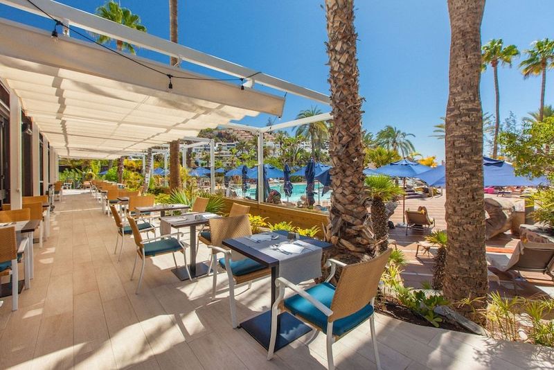 Corallium Beach - Image 8