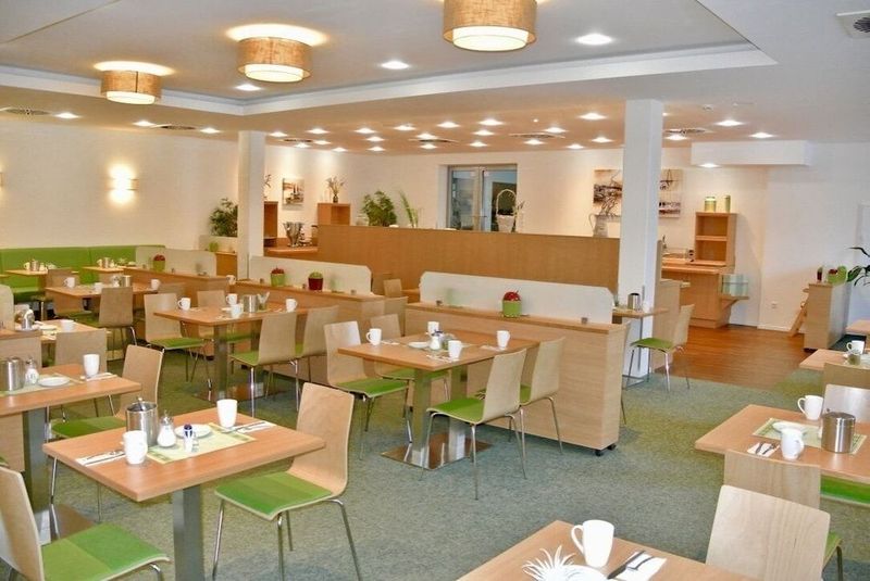 Panorama Inn Hotel und Boarding Haus - Image 4