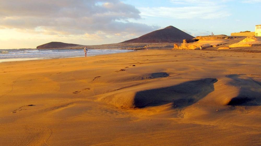 Utsikt over den fantastiske stranden i El Medano på Tenerife