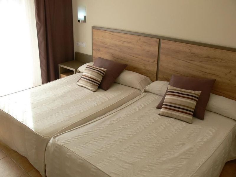 Ohtels La Hacienda - Image 5