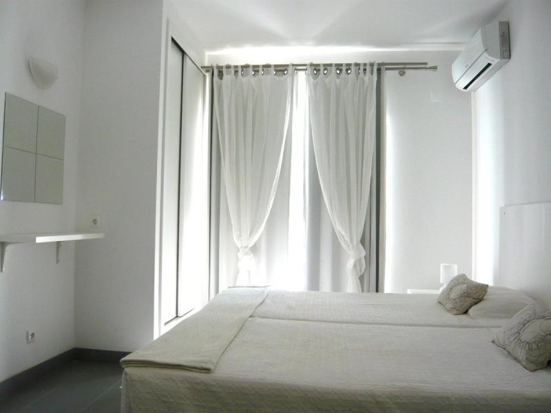 KR Hotel - Image 2
