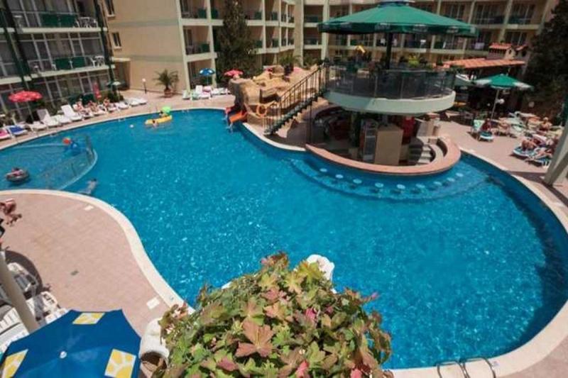 Sunny Day Club Hotel - Image 8