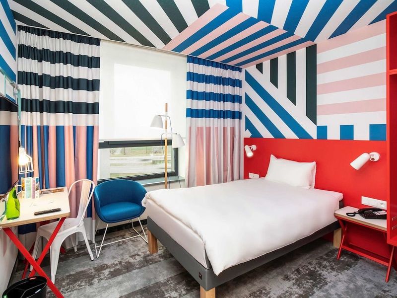 ibis Styles Warszawa Centrum - Image 2