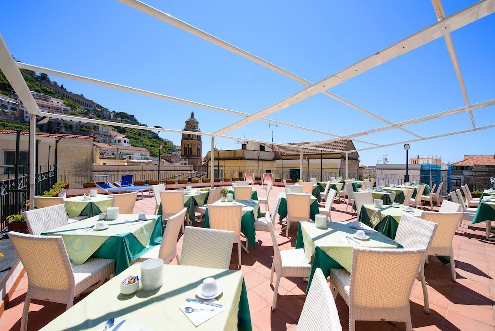 Hotel Amalfi - Image 2