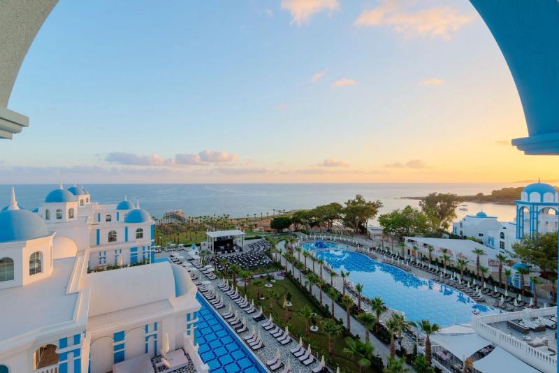 Rubi Platinum Spa Resort & Suites - Image 4