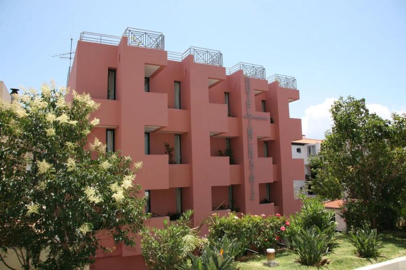 Aparthotel Imperatriz - Image 1