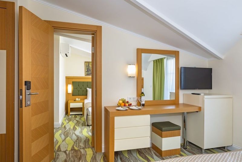 Forest Park Hotel - Image 8