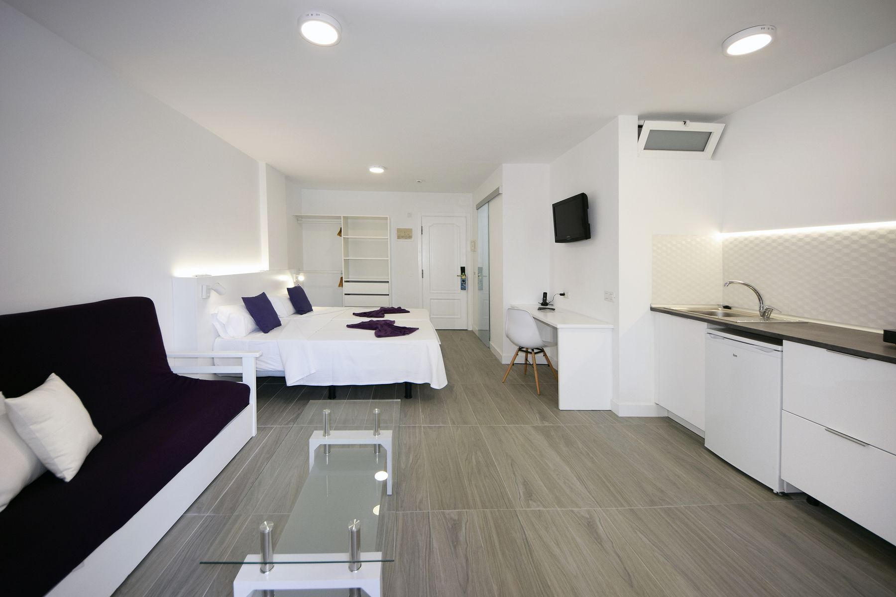 Skyview Hotel - Image 2