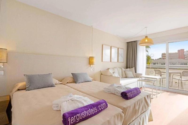 FERGUS Club Palmanova Park - Image 3