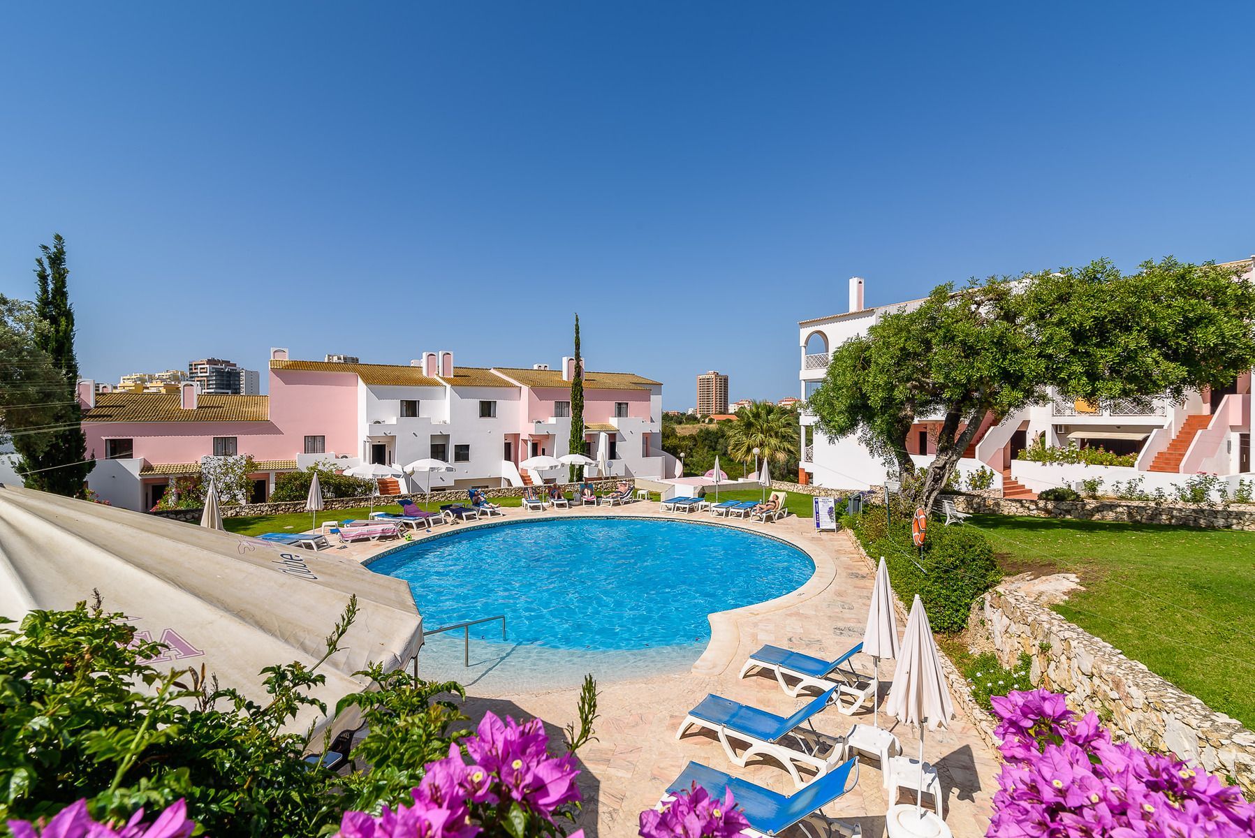 Clube Vilarosa - Image 1