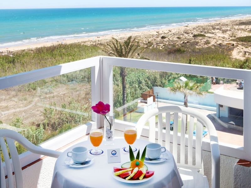 Hotel Playas de Guardamar - Image 3