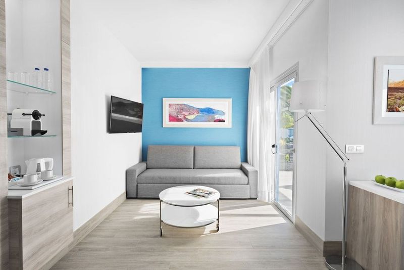 Elba Premium Suites - Image 8