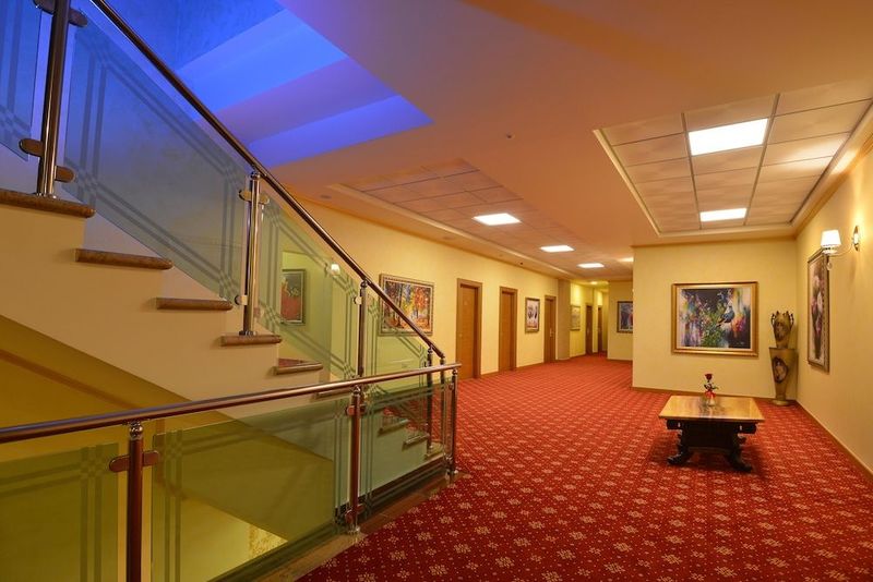 Hotel Austria - Image 8