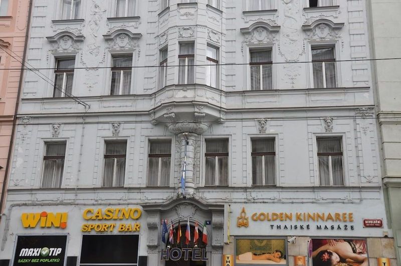 Hotel City Centre - Image 6