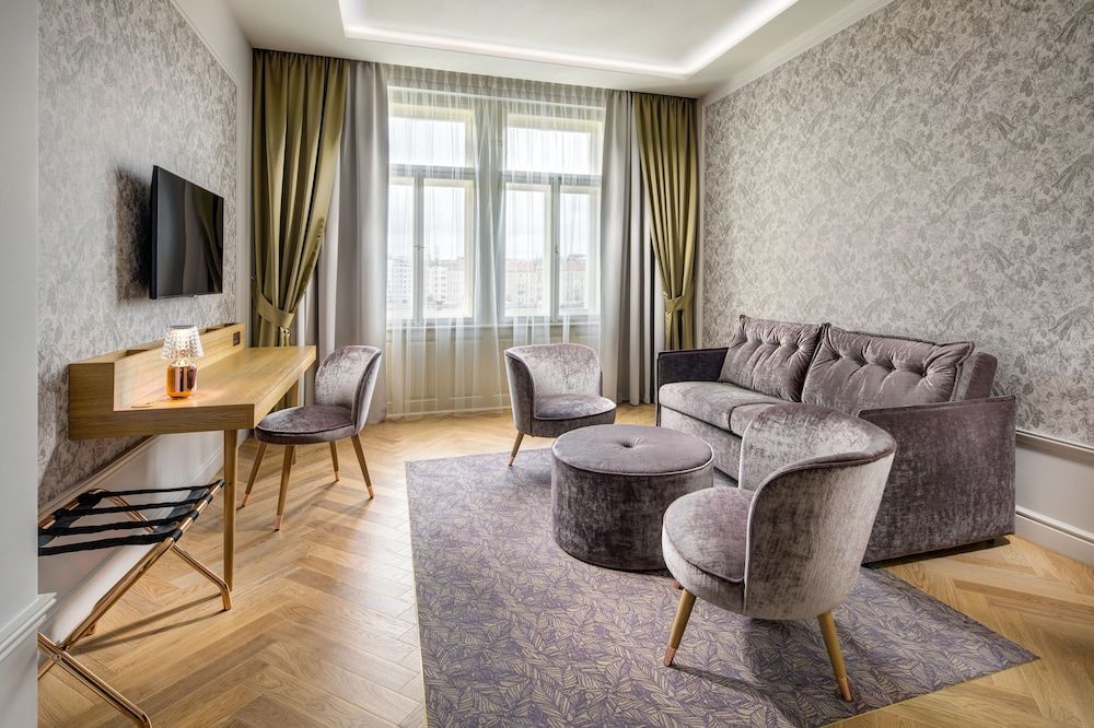 Mamaison Hotel Riverside Prague - Image 3