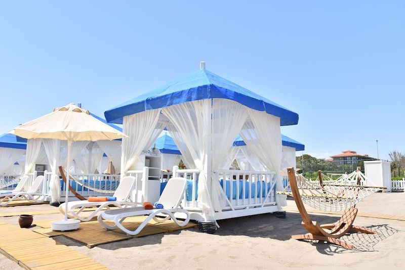Venezia Palace Deluxe Resort - Image 7