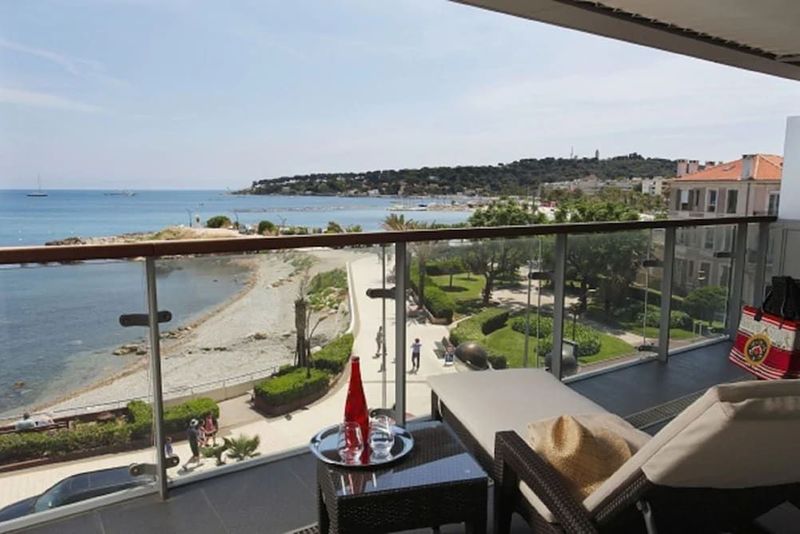 Royal Antibes Hotel, Residence, Beach & Spa - Image 4