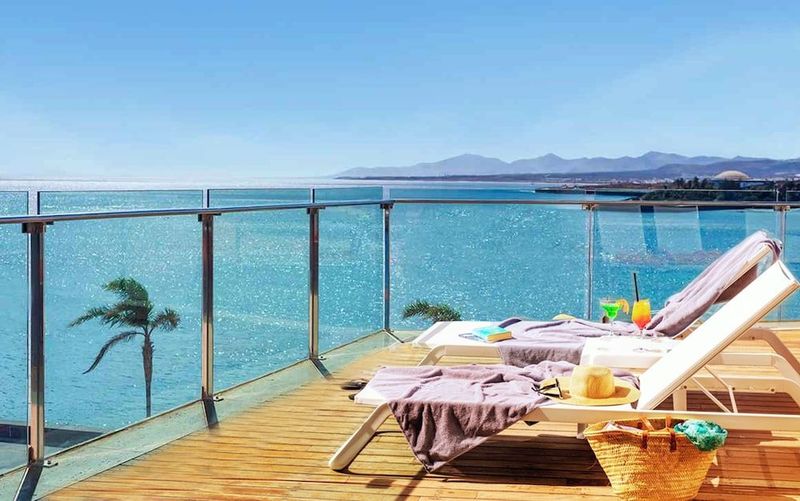 Arrecife Gran Hotel & Spa - Image 2