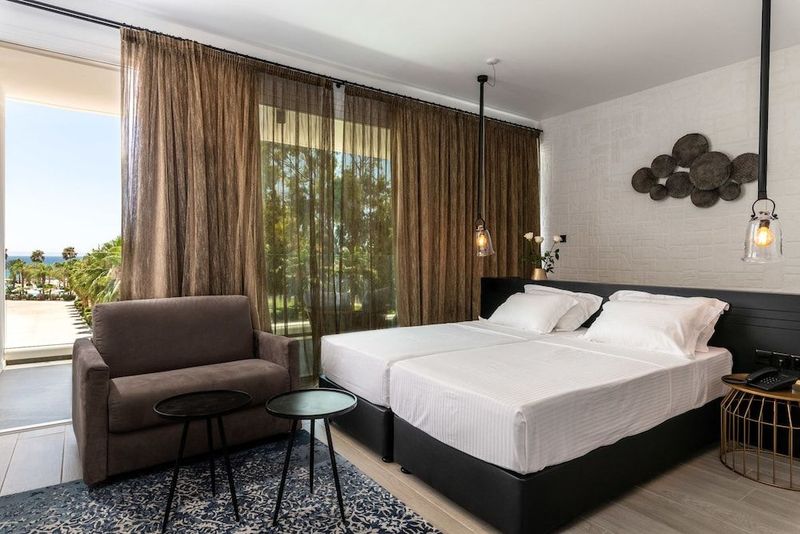 Abacus Suites Boutique Hotel - Image 2