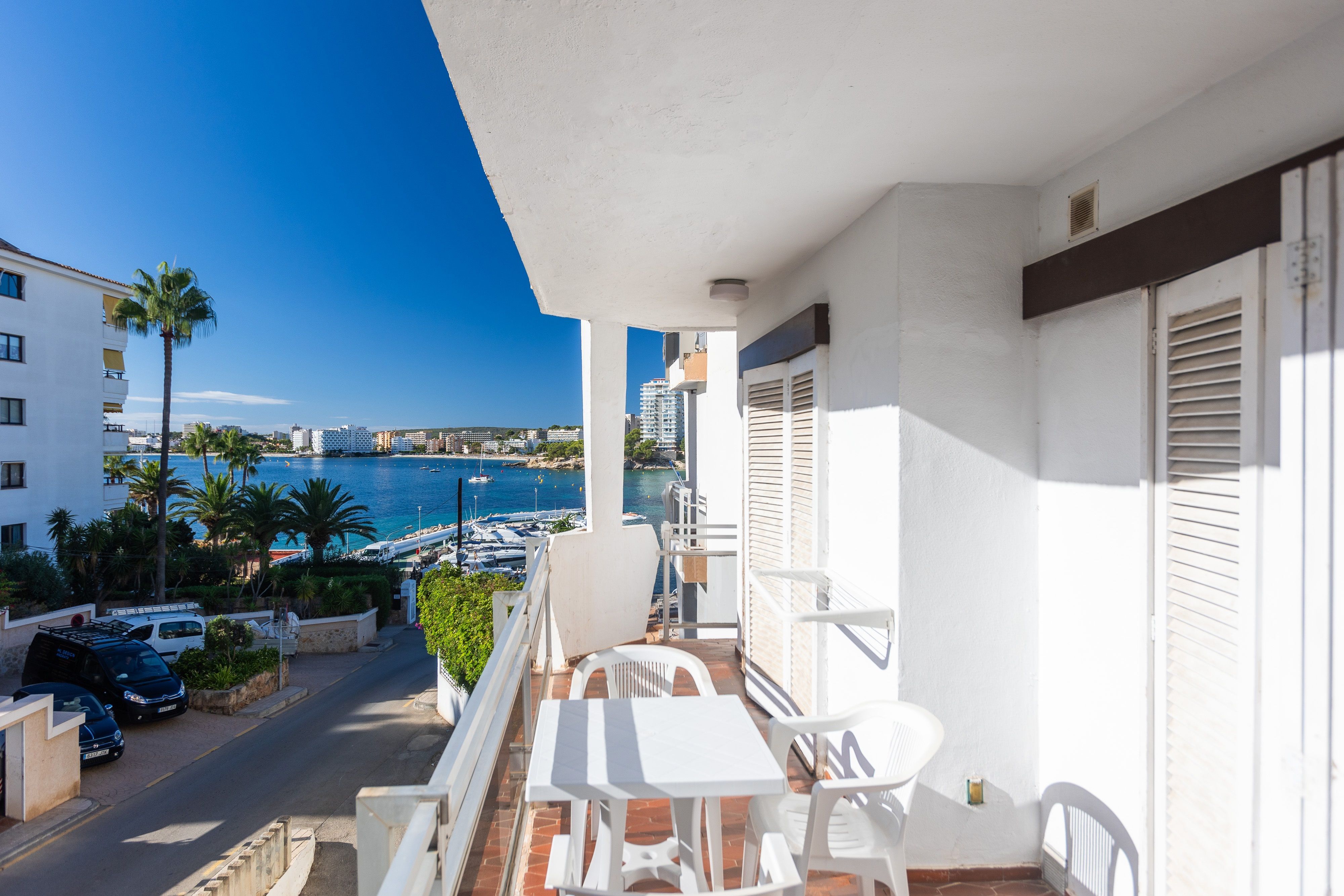 Apartamentos Roc Portonova - Image 9