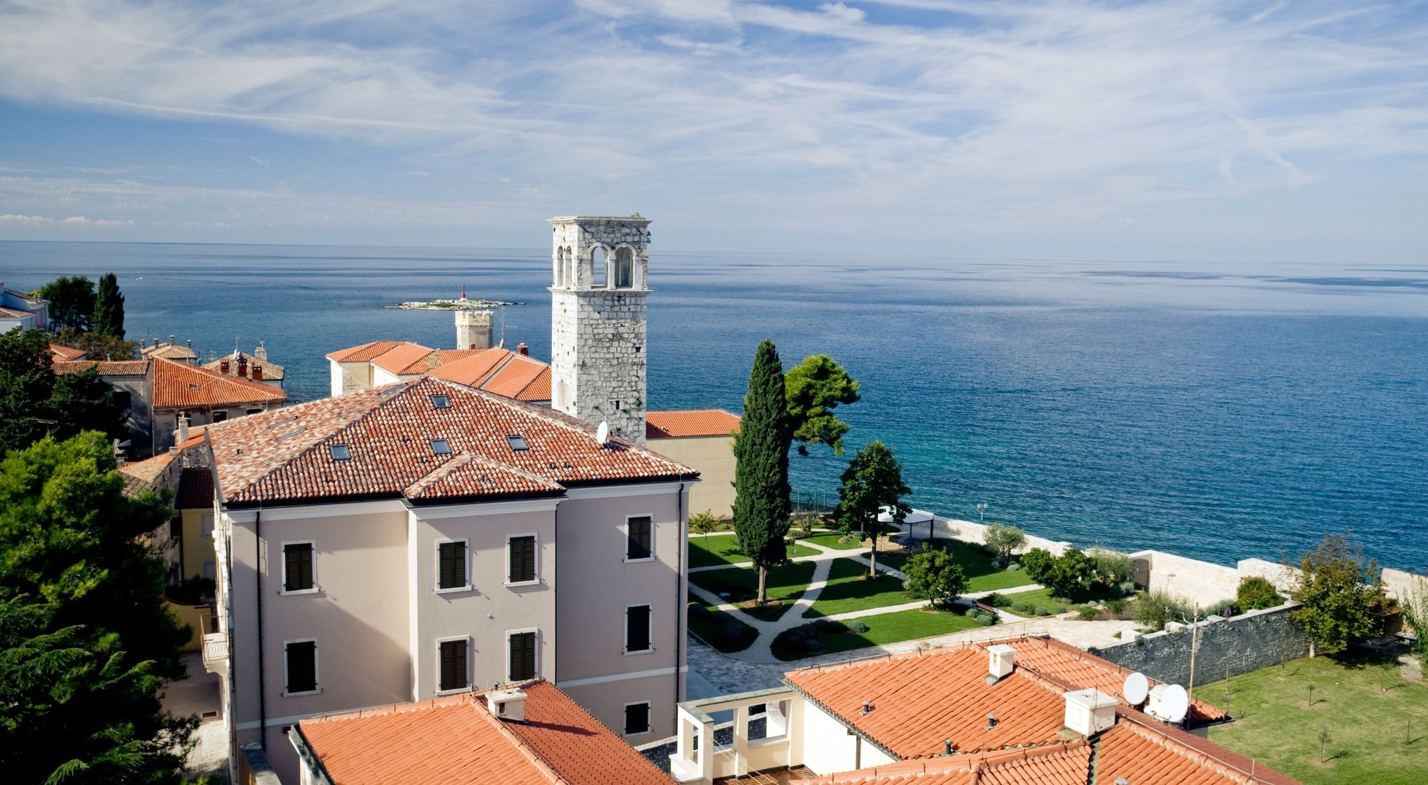 Utsikt over Adriaterhavet i Porec på Istria i Kroatia