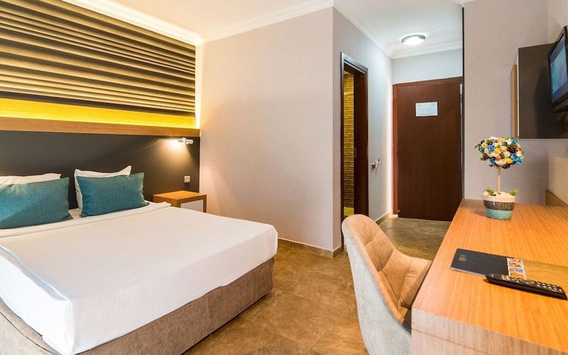 Club Hotel Sunbel - Image 2