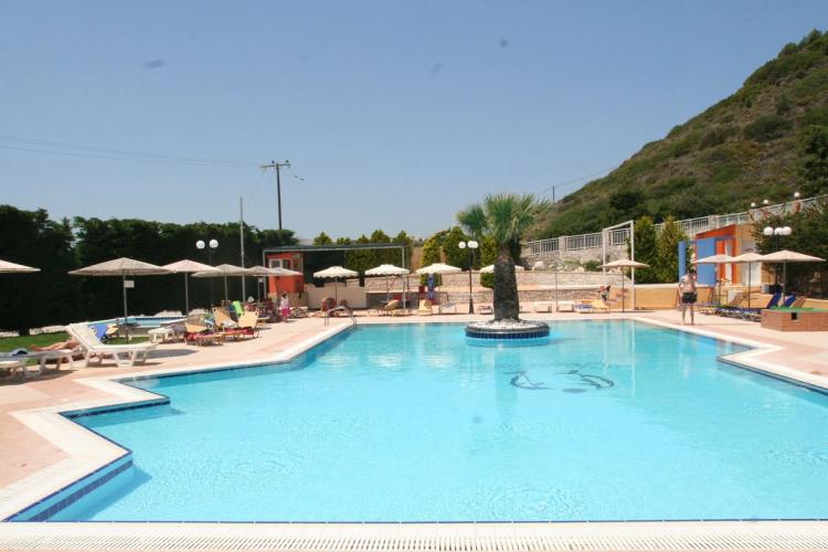 På Diagoras Hotel bor du med tillgång till pool strax utanför Faliraki på Rhodos.