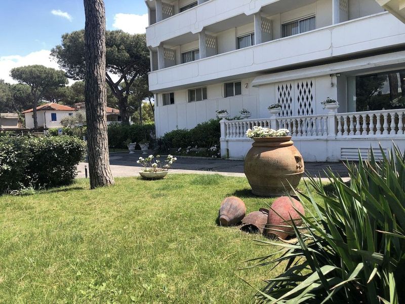 Domizia Palace - Image 5
