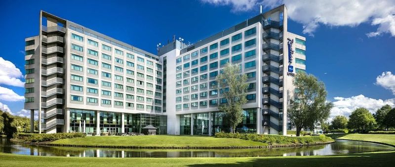 Radisson Blu Amsterdam Airport - Image 2