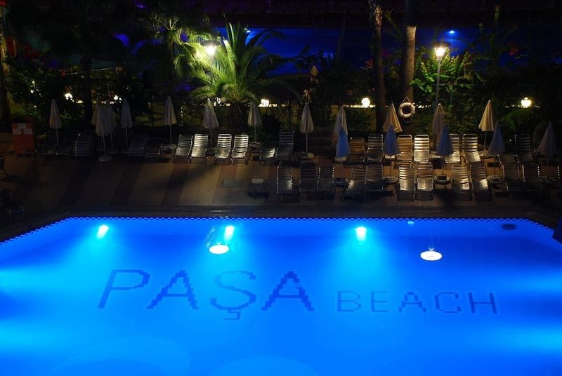 Pasa Beach Hotel - Image 1
