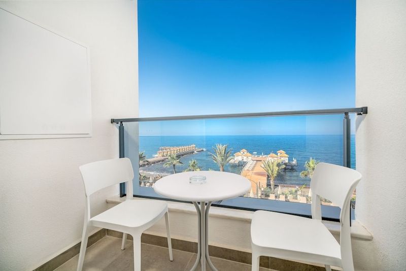 Aria Resort & Spa - Image 2