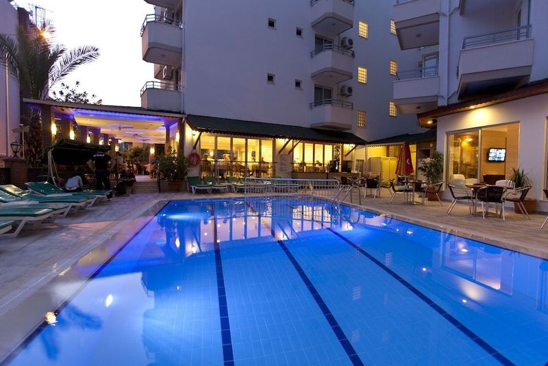 Remi Hotel - Image 5