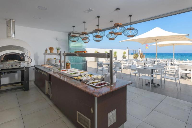 Avra Beach Resort Hotel & Bungalows - Image 5