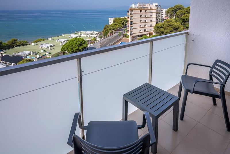 4R Salou Park Resort I - Image 2