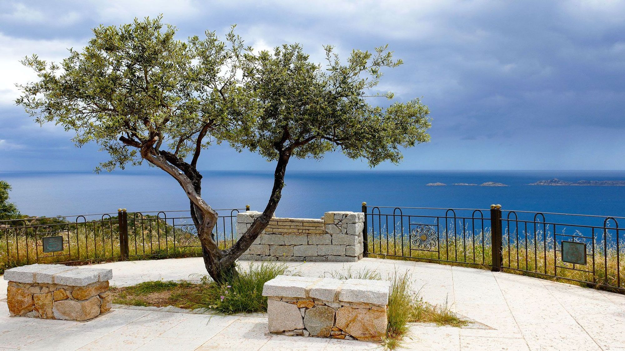 Utsikt over Middelhavet ved Oristano på Sardinia
