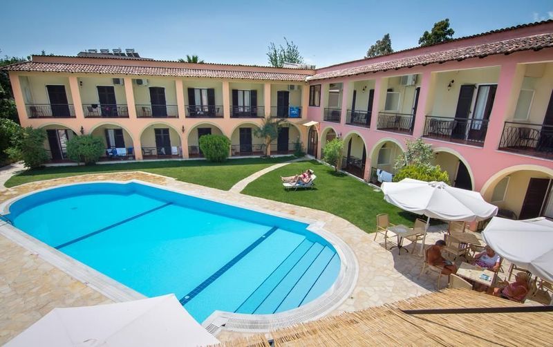 Annaliza Aparthotel - Image 4