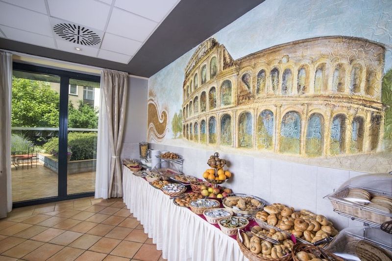 Hotel Roma - Image 7