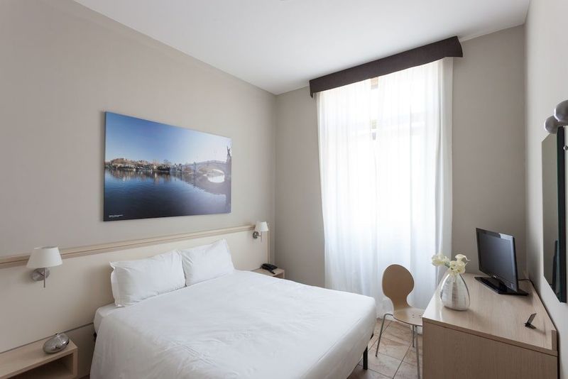 Best Quality Hotel Dock Milano - Image 7
