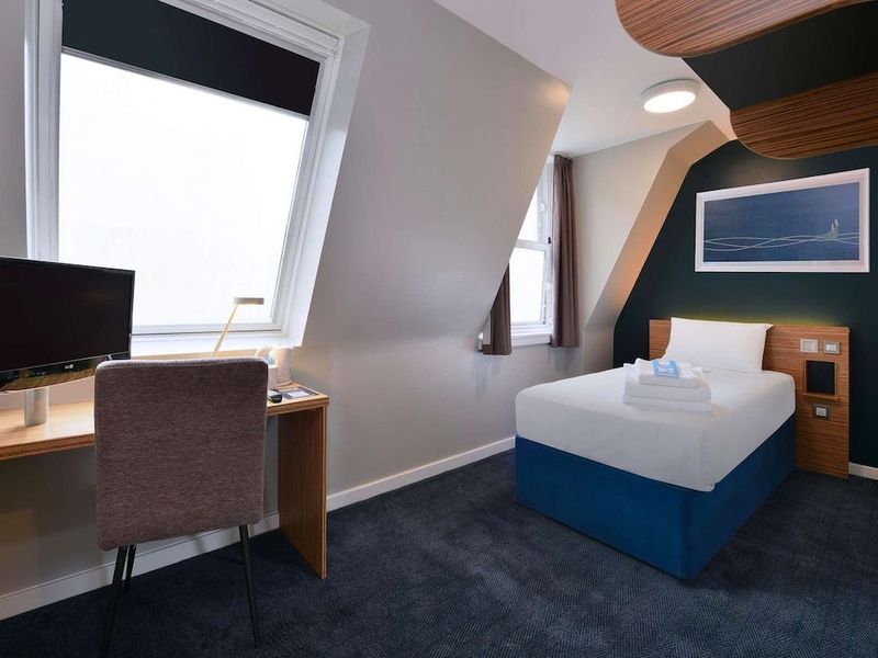 Travelodge London Vauxhall - Image 10