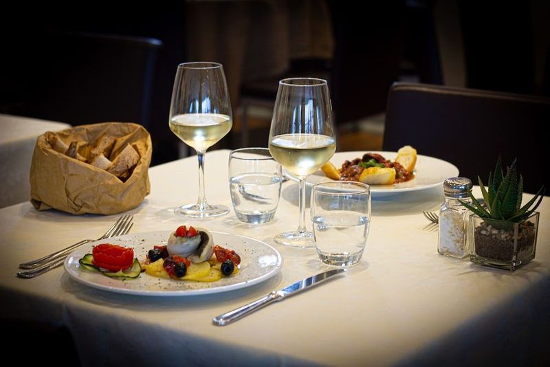 Tuscany Inn - Image 7