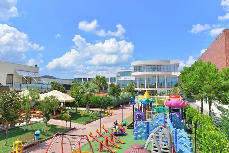 Te Stela Resort - Image 4